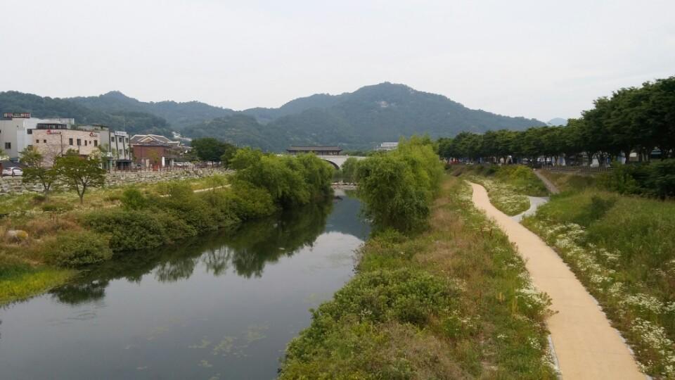 Blueboat Hostel Jeonju Exterior foto